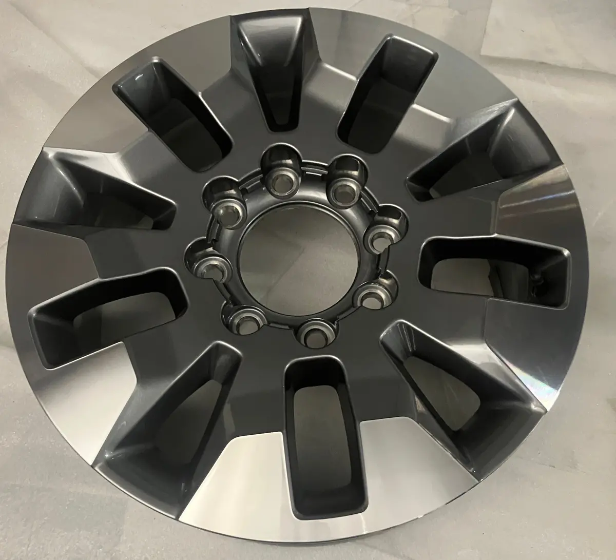 (1) 2025 Chevrolet Silverado 2500 Oem Machined Gray 20 Wheel Rim 84742718 14032 1