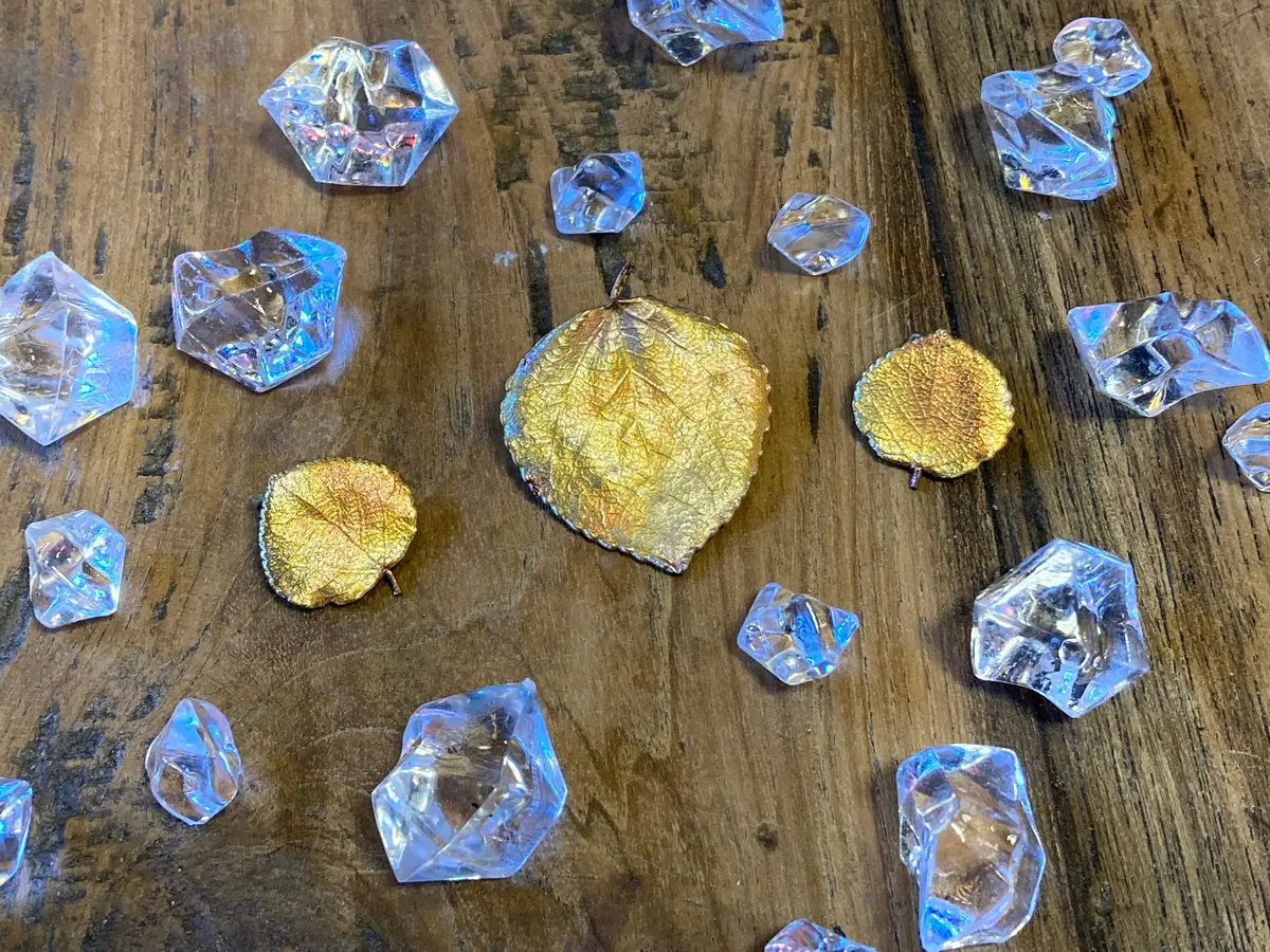 Black Hills Gold Aspen Leaf Pin Earring Set 1