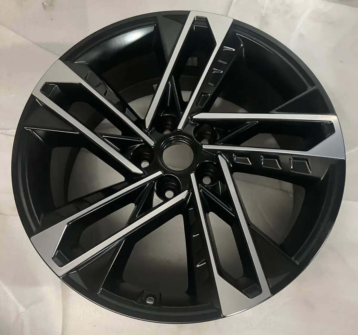 One Oem 2025 Hyundai Sonata N Line Factory Oem 19 Wheel Rim 52910-L1810 1