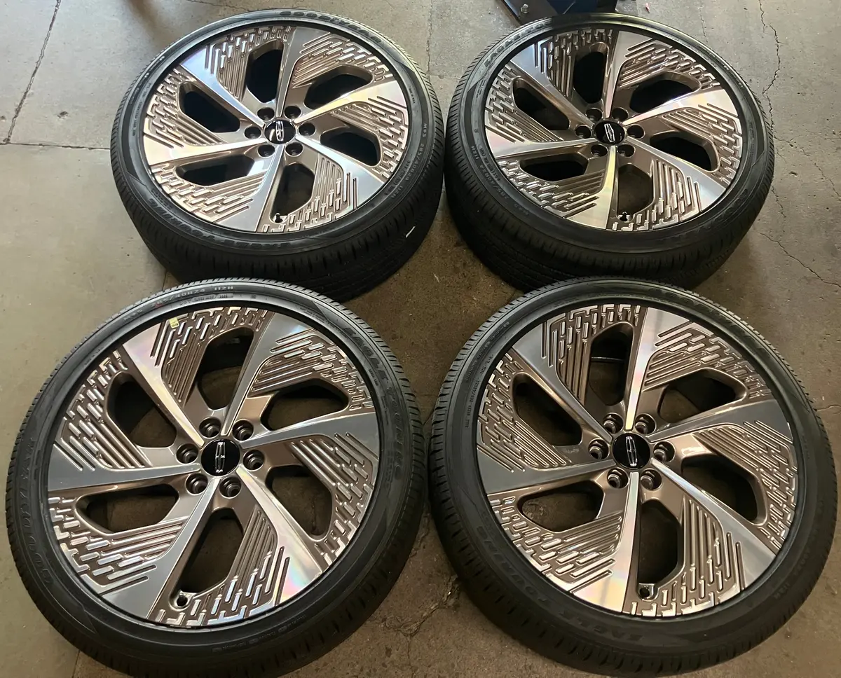Sold Four 2026 Lincoln Navigator Factory 24 Wheels Tires Oem Sl741007ea Rims F150 1
