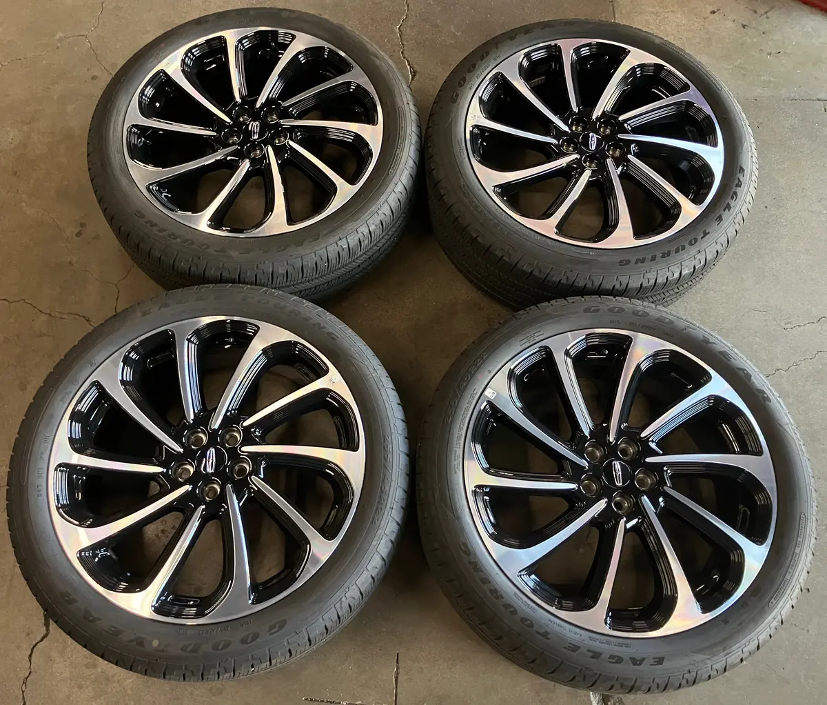 Sold 2026 Lincoln Nautilus 22 Wheels Tires Oem Rims R2tc1007fa Black 5X4.5 255/45/22 1