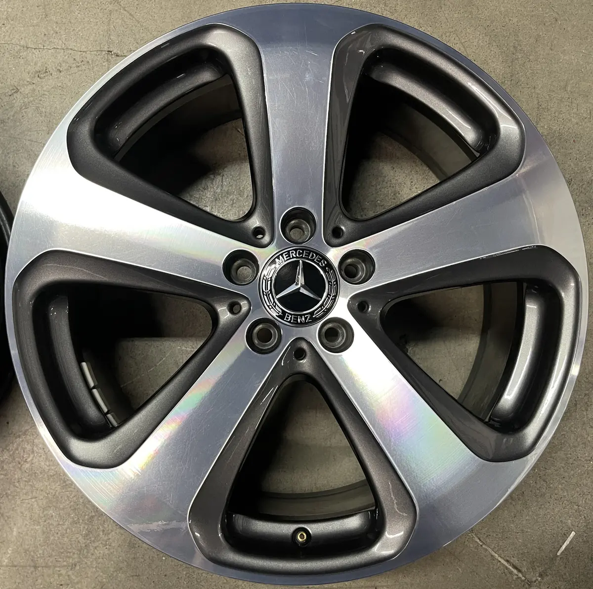 One 2018 Mbz Glc Glc300 Factory 19 Wheel Oem 85481 Rim A2534011000 1