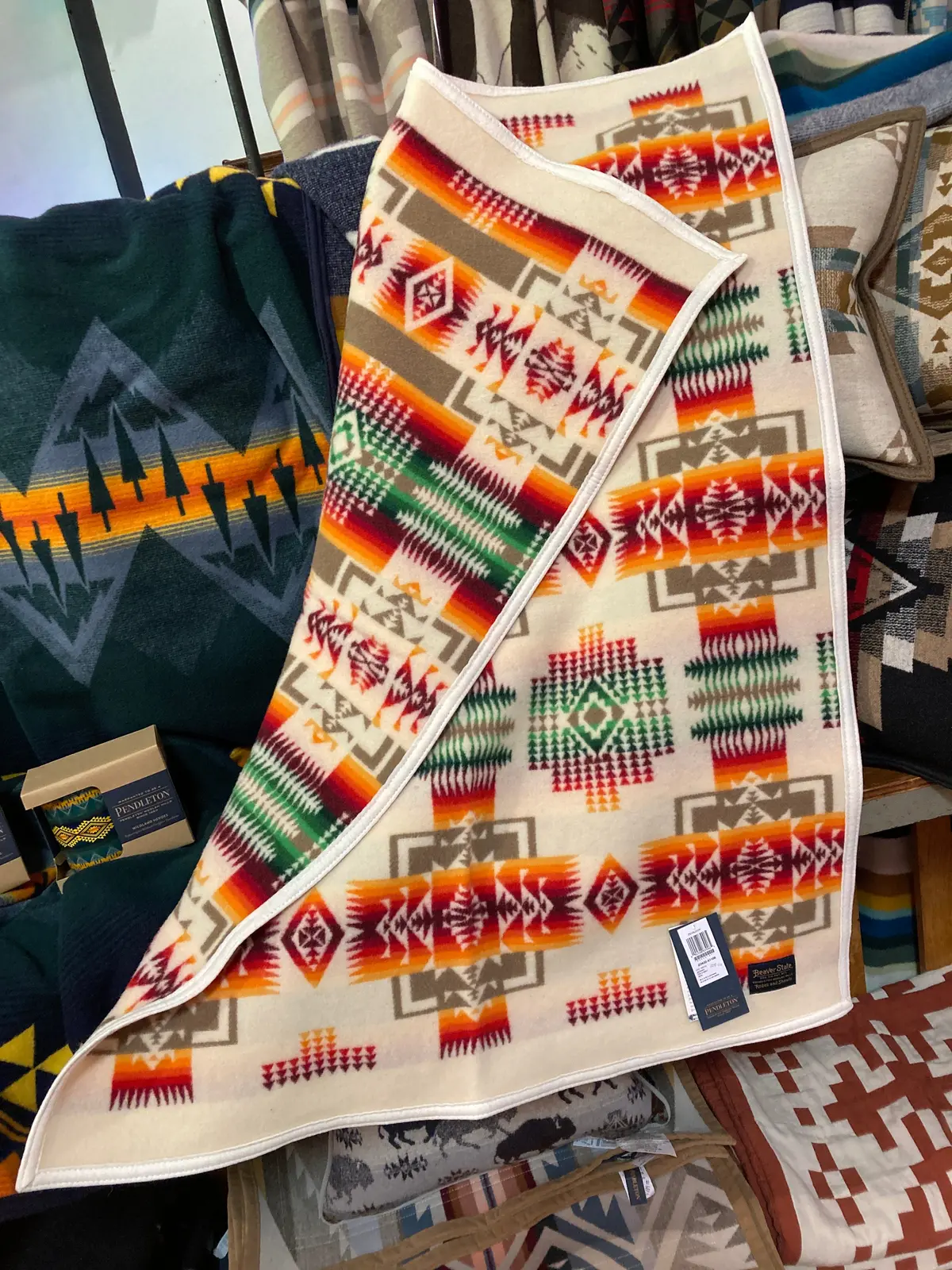 Pendleton Chief Joseph Jacquard Muchacho Crib Blanket In Ivory 1