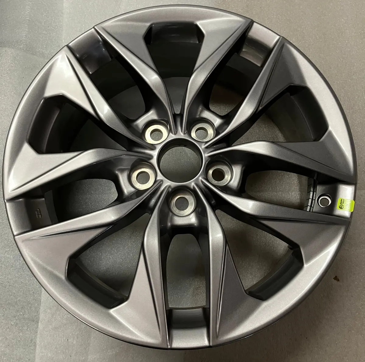 Spec 19A-26040873 Single 2021-2025 Toyota Sienna Oem Factory 17 Wheel Rim Hyper Silver 4261108200 69143 1