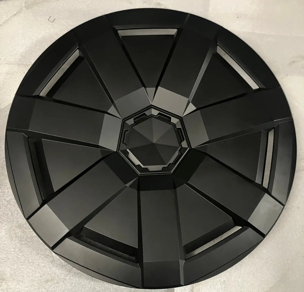One Tesla Cyber Truck Oem Factory Hubcap Wheel Cover 1250231-00-C 1