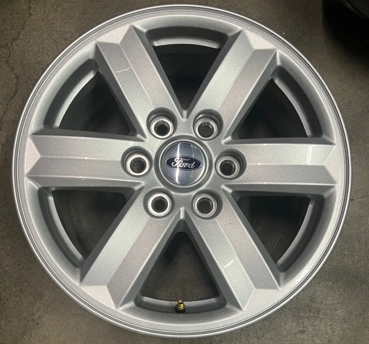One 2024 2025 Ford F150 Factory 17 Wheel Oem 10339 Rim Ml341007aa 1