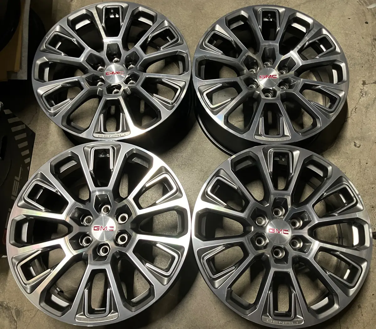 Sold 2025 Gmc Denali Yukon Sierra 1500 Factory 22 Wheels Oem Rims 87835100 Silverado Tahoe 1