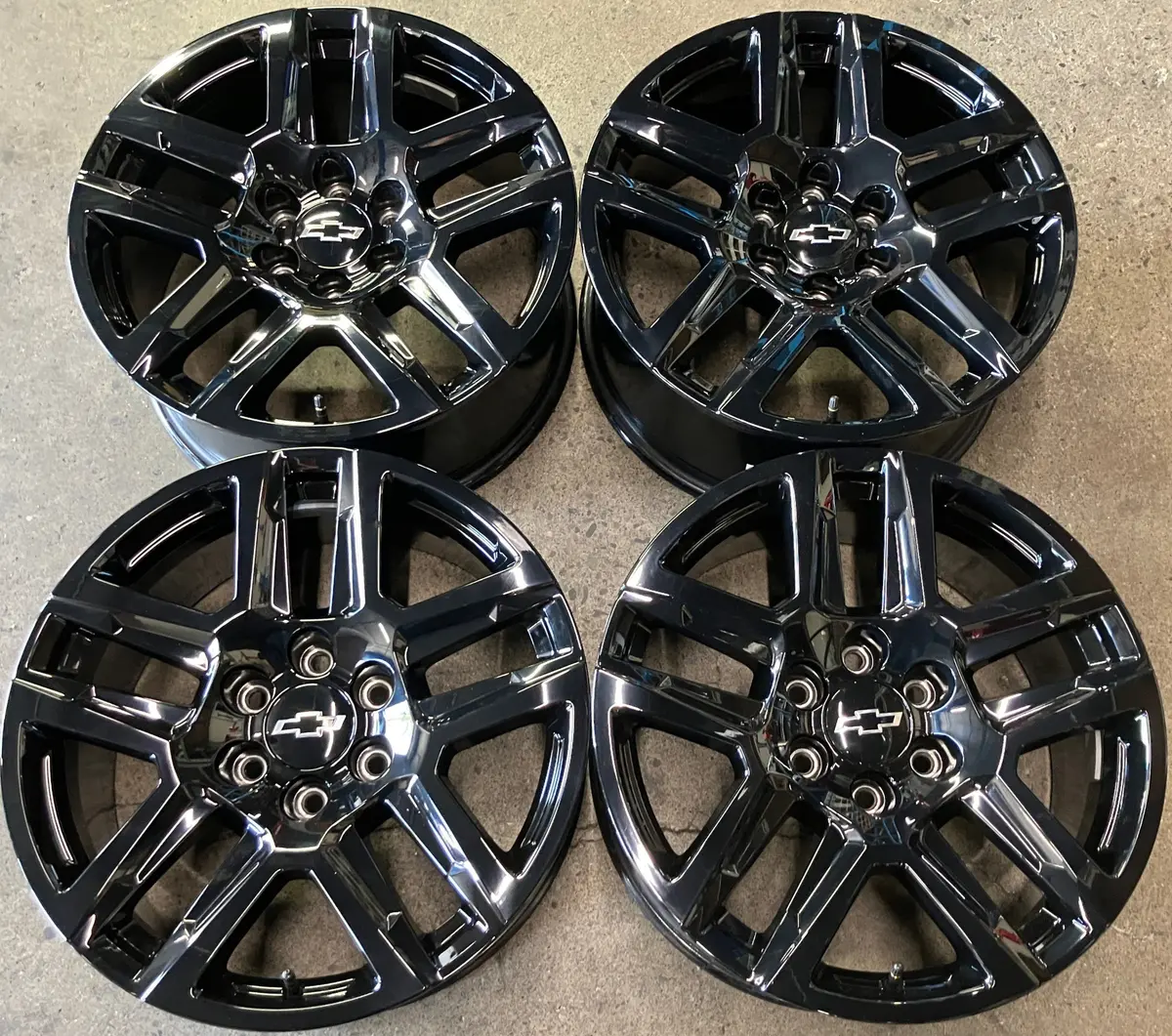Sold Four 2025 Chevy Silverado Ltz Factory 20 Wheels Oem 5913 Rims Tahoe Black 23377017 1
