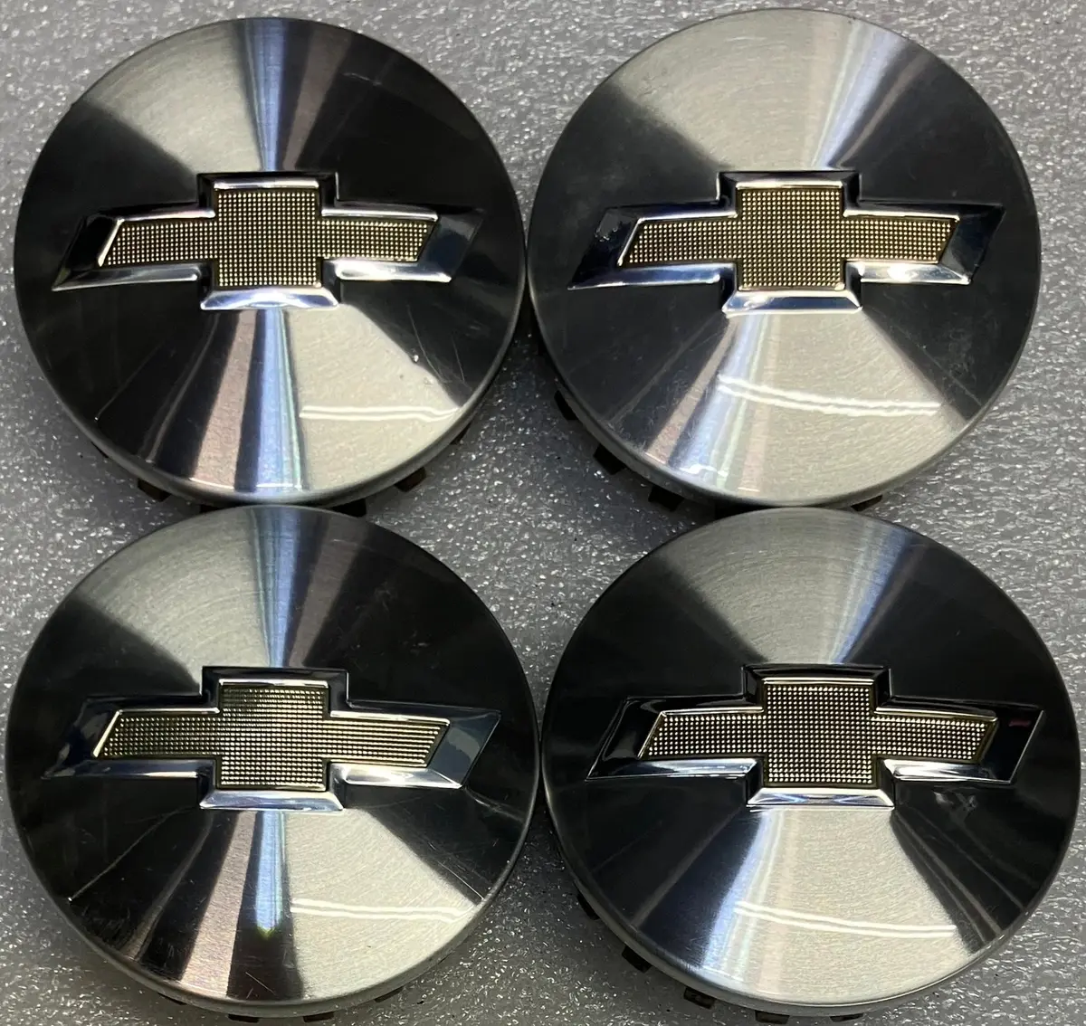 Set Of 4 Authentic Oem Chevrolet 1500 Center Caps 3.5" 22837060 Factory Oem 1