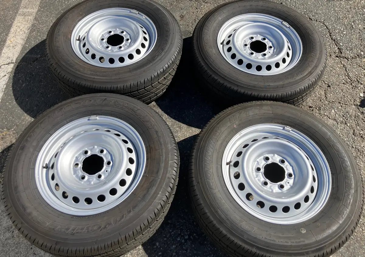 Sold Four Take Off 2024 2025 Factory Toyota Tacoma Oem 17 Steel Wheels Tires Toyo 245/70/17 1