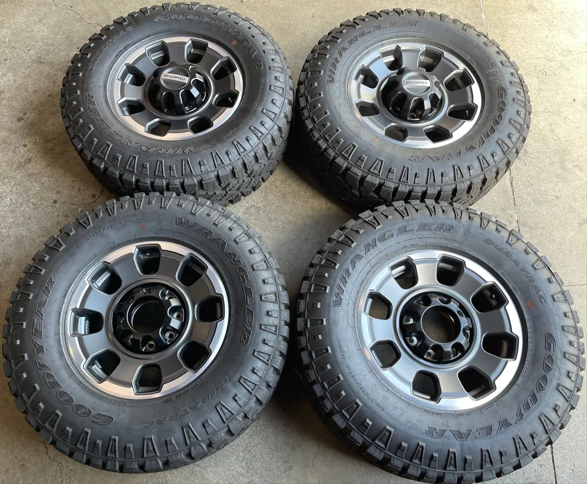 Sold 2025 Ford F250 F350 Tremor Lariat Factory 18 Wheels Tires Oem Rims Gray Lt285/75/18 Gdy 1