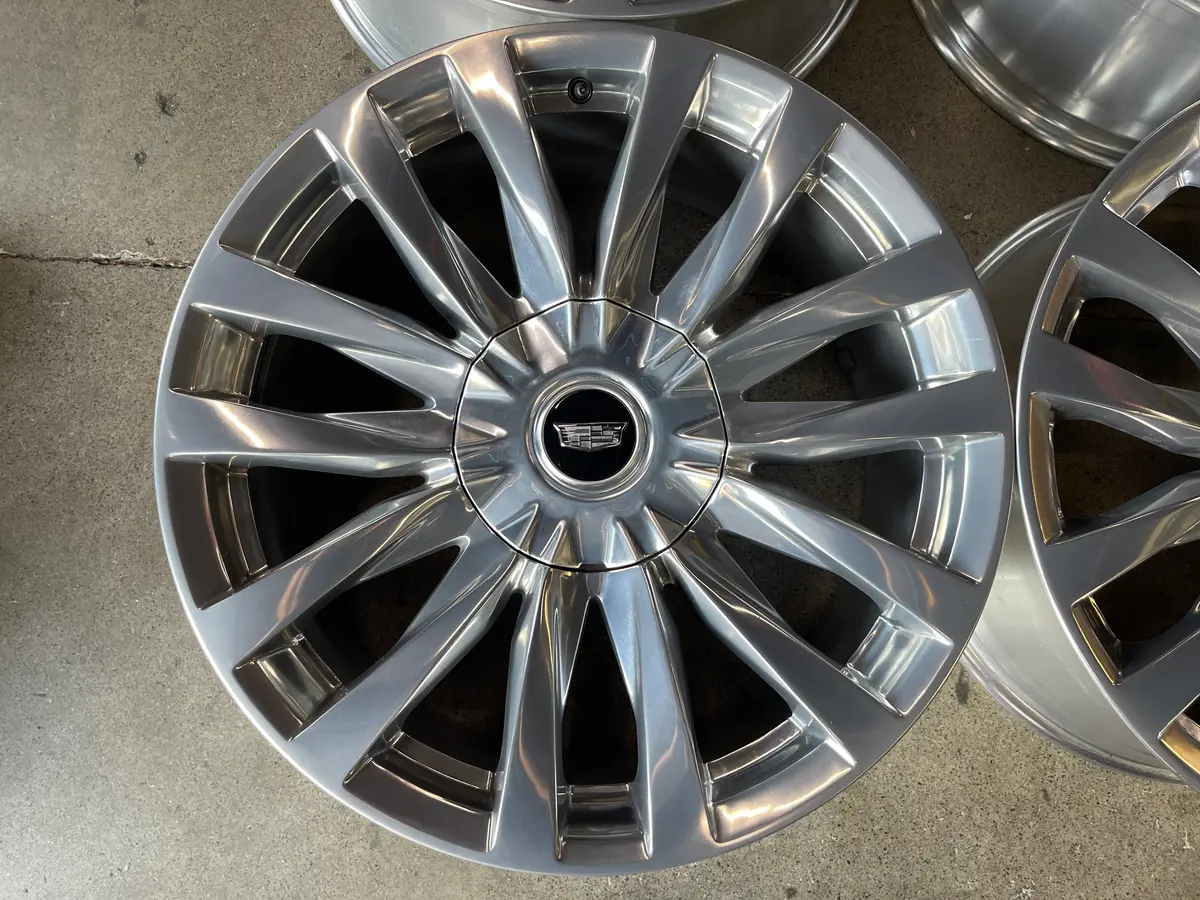 Sold Four 2024 2025 Cadillac Escalade Platinum Factory 22 Wheels Oem Rims 87835102 2