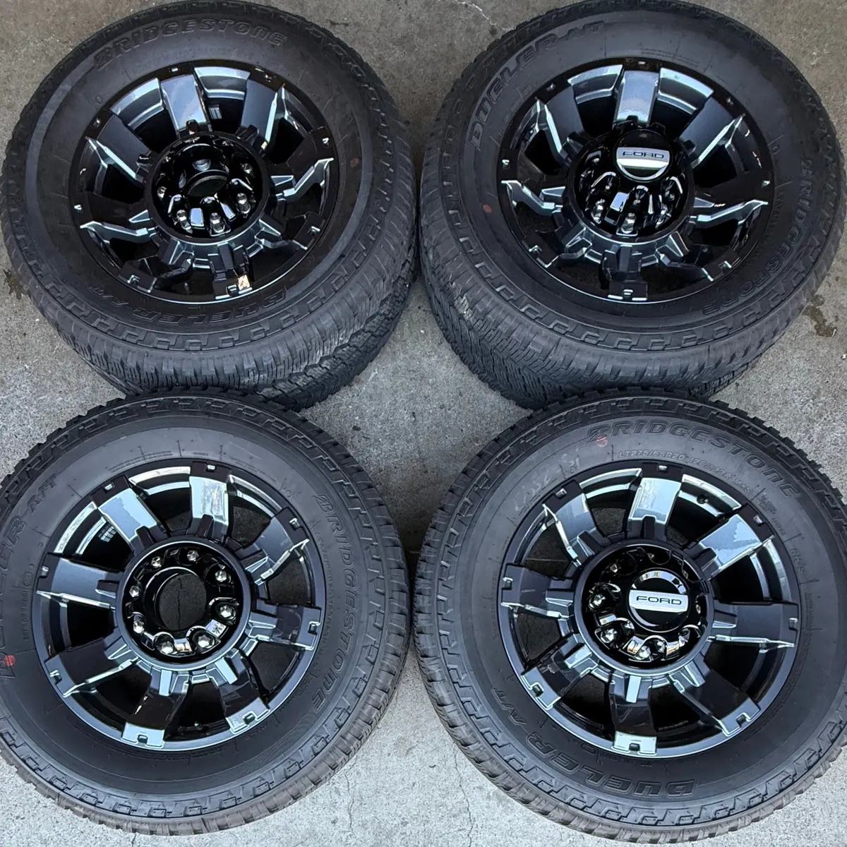 Sold 2025 Ford F250 F350 Super Duty Factory 20 Wheels Tires Oem Rims Lug Nuts Pc3c1007ca 1