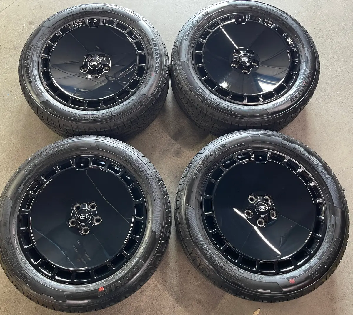 Sold 2025 Ford Maverick Lobo Factory 19 Wheels Tires Oem Rims Black Sz6c1007aab Bronco Sport 1