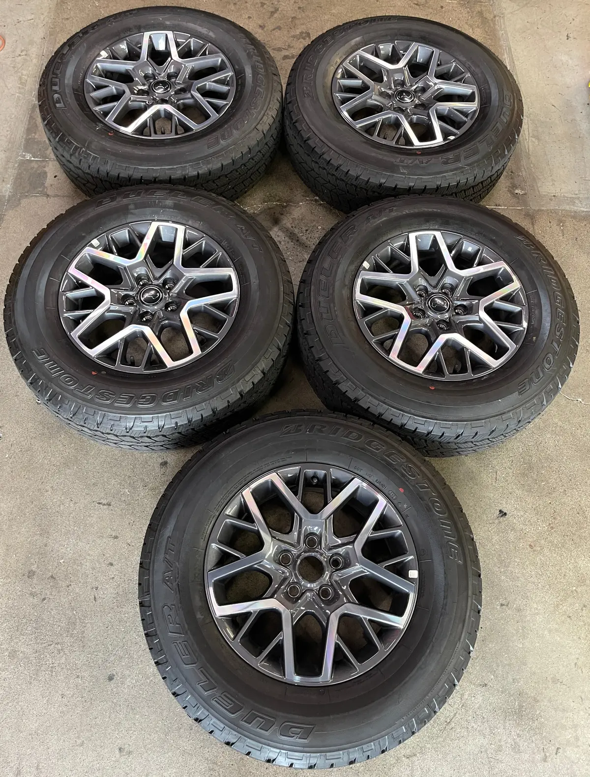 Five 2025 Jeep Wrangler Factory 18 Wheels Tires Oem Rims Gladiator Bridgestone At 1