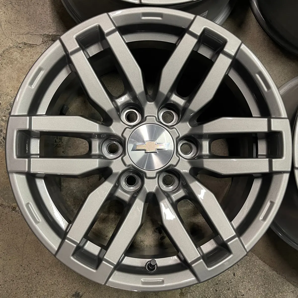 Sold Four 2025 Chevy Colorado Factory 17 Wheels Rims Oem Canyon 84738115 Silverado 6X5.5 2
