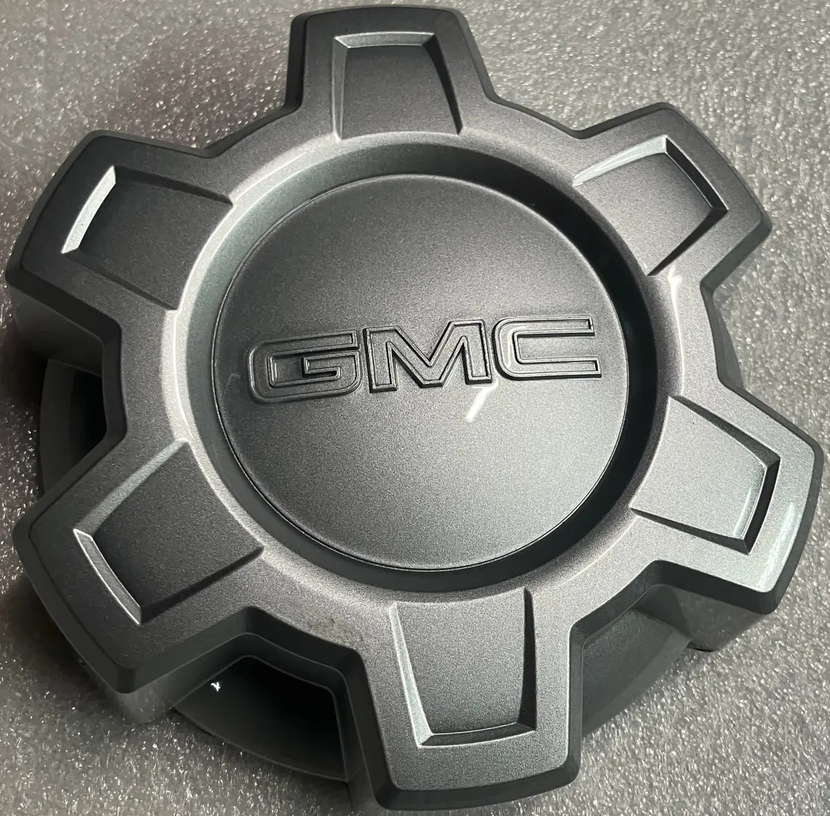 Sold One 2019 2020 2021 2022 2023 2024 2025 Gmc Sierra 1500 Center Cap Steel Wheel 1