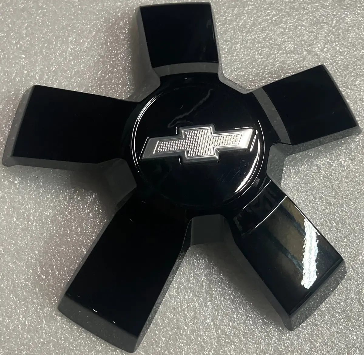 One Single Chevy Camaro Black Wheel Center Cap 23490330 1