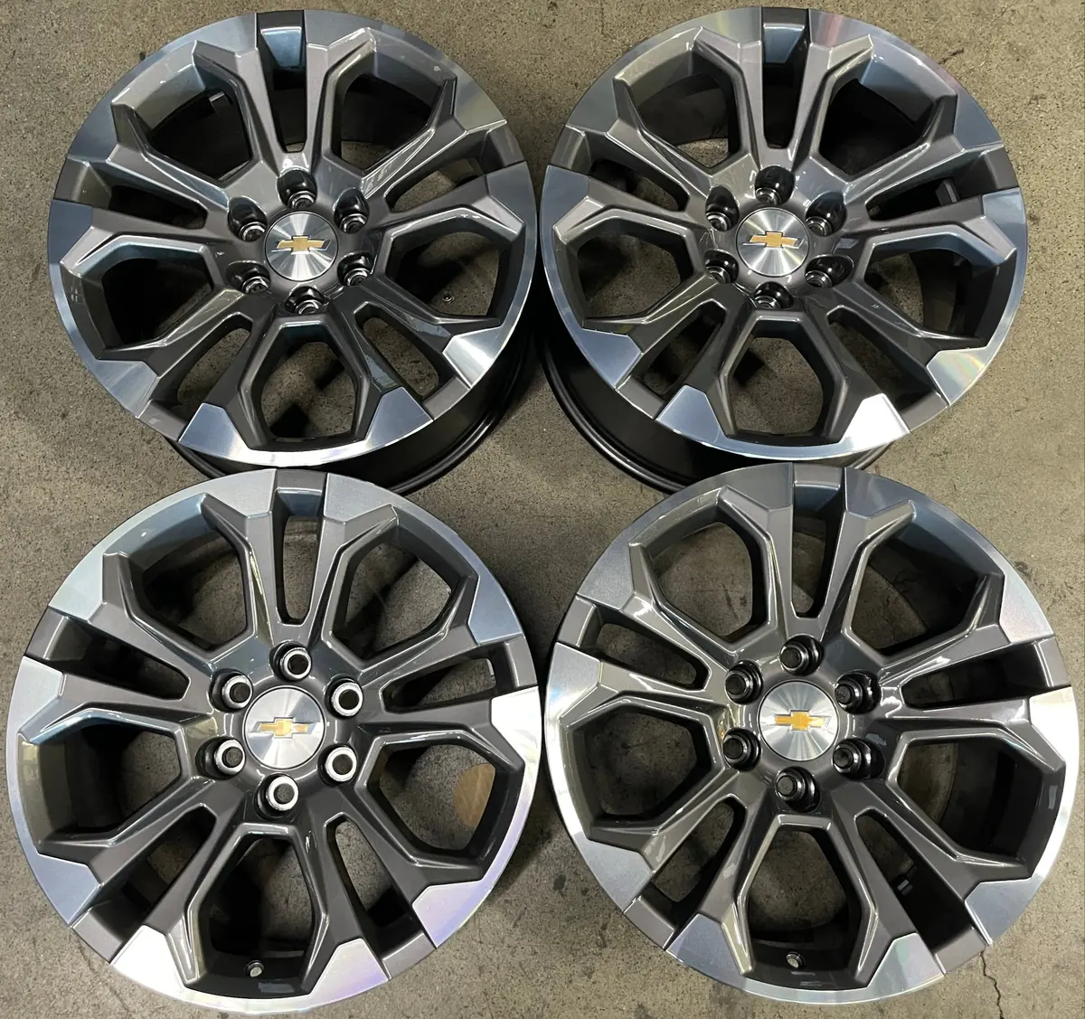 Four 2025 Chevy Silverado Tahoe 1500 Factory 20 Wheels Oem 14090 Rims 84775278 1
