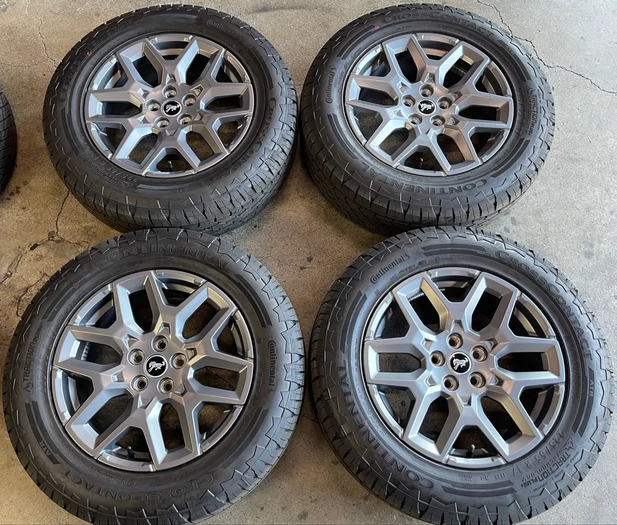Sold 2025 Ford Bronco Sport Maverick Factory 17 Wheels Tires Oem Rims Continental At 225/65/17 1