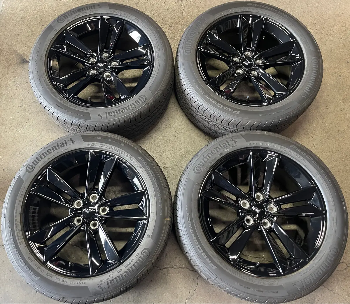 2025 Ford Mustang Gt Factory 18 Wheels Tires Rims Oem Pr3c1007ba Black 255/45/18 1