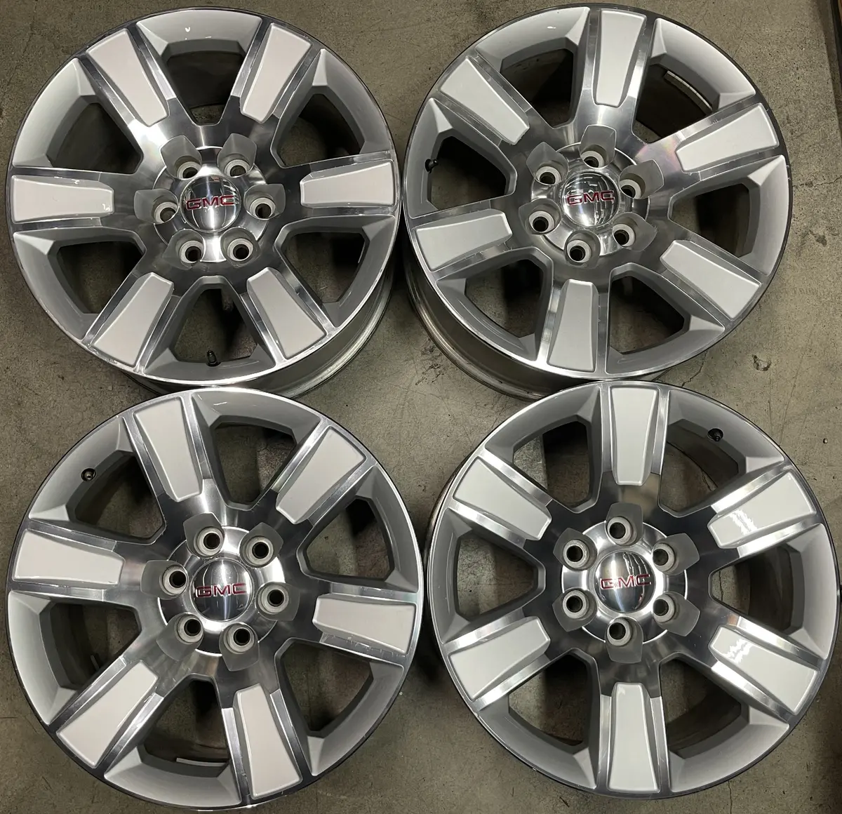 Sold Four 2018 Gmc Sierra 1500 Yukon Factory 20 Wheels 5650 Oem Rims Silverado 1