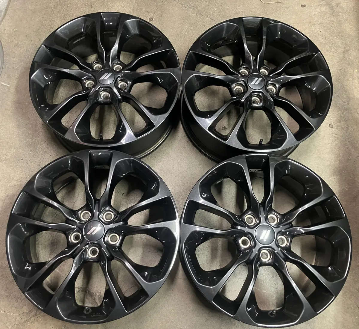 Sold Four Factory 2021-2025 Dodge Durango Gt 20" Oem Wheels Rims 6Qp26trmaa 1