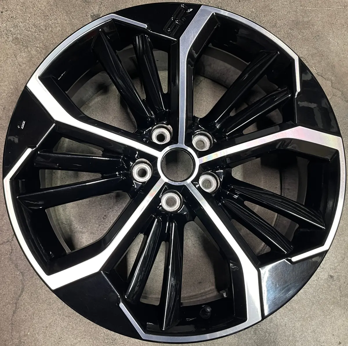 Sold One (1) 2023 2024 Nissan Altima Factory 19 Wheel Oem Rim 62854 95477 Black Machined 1