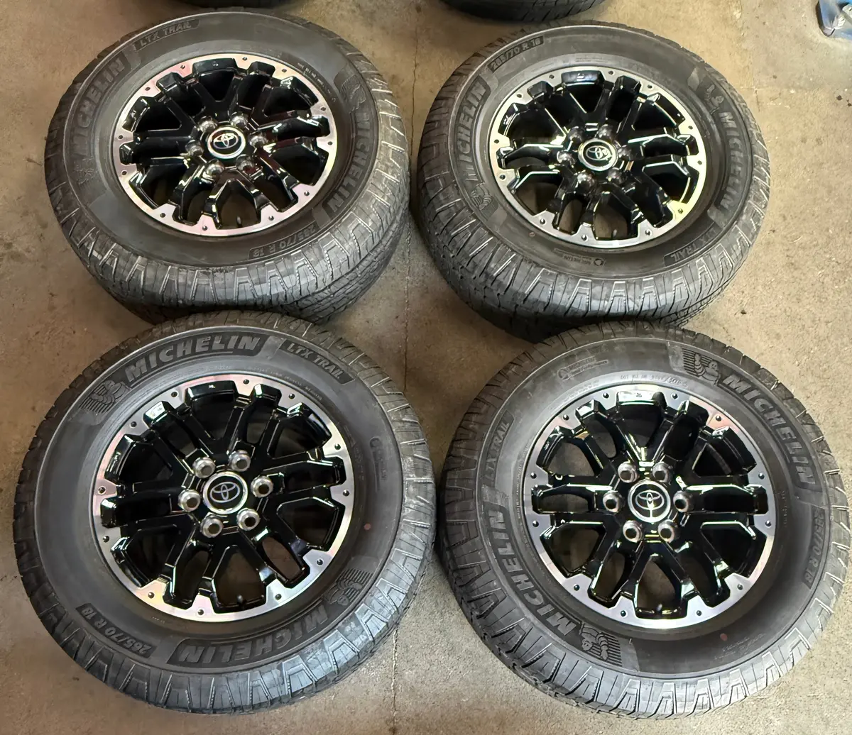 2025 Toyota Tundra Trd Tss 18 Wheels Tires Rim Oe 95407 Black Michelin 265/70/18 1