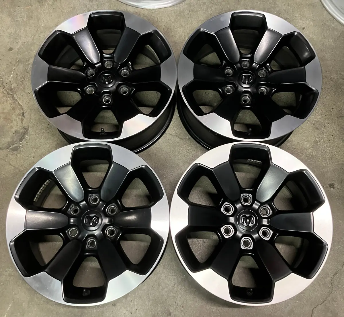 Sold Four 2020 Ram Rebel 1500 Factory 18 Wheels Rims 2671 Oem 5Yd44trmaa 1