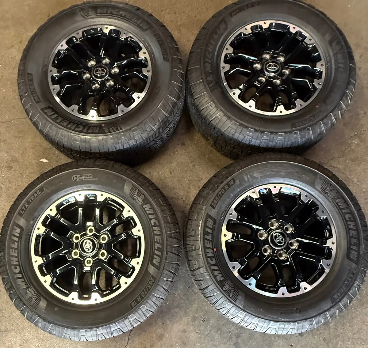 2025 Toyota Tundra Tss 18 Wheels Tires Rims 95407 Oem Black Michelin 265/70/18 1