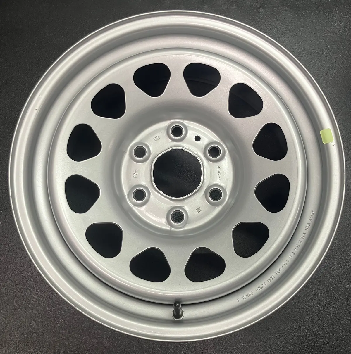 Sold Single (1) 2025 Chevy Silverado Gmc Sierra 1500 17 Steel Wheel Rim 8130 Oem 84440191 1