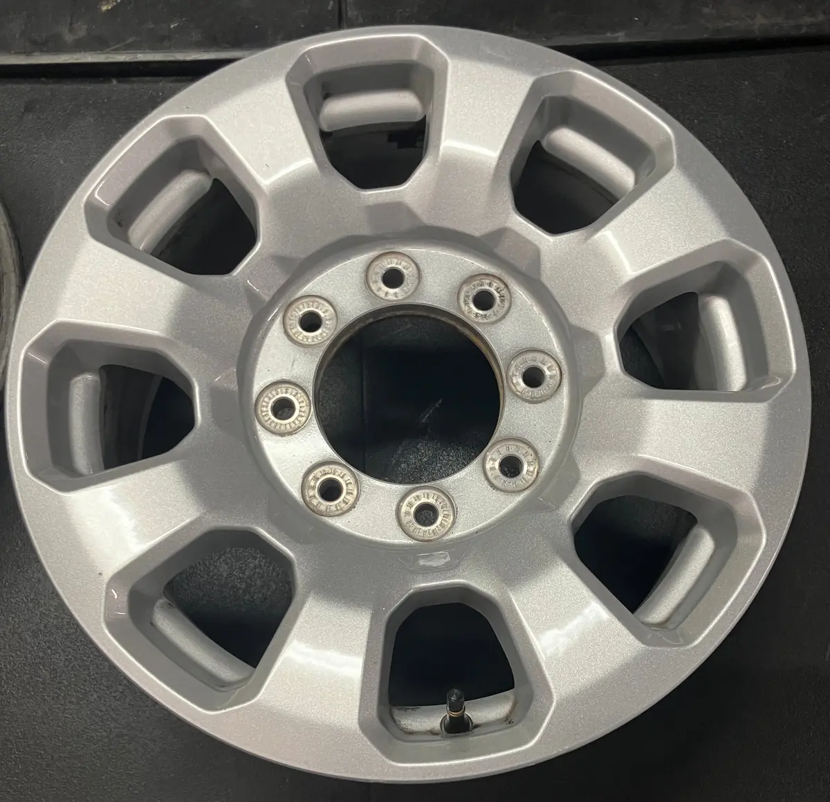 One Single Factory 2023 2024 Ford F250 F350 18 Wheel Oem 95631 Rim Silver Pc3c1007fb 1