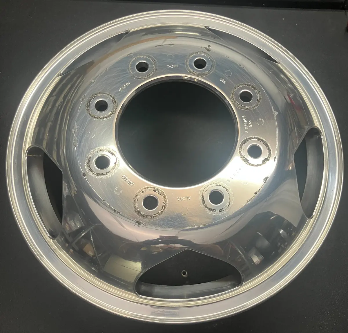 One 2011-2022 Chevy Gmc 3500 Front Dually Factory 17 Wheel Rim Oem 5519 1