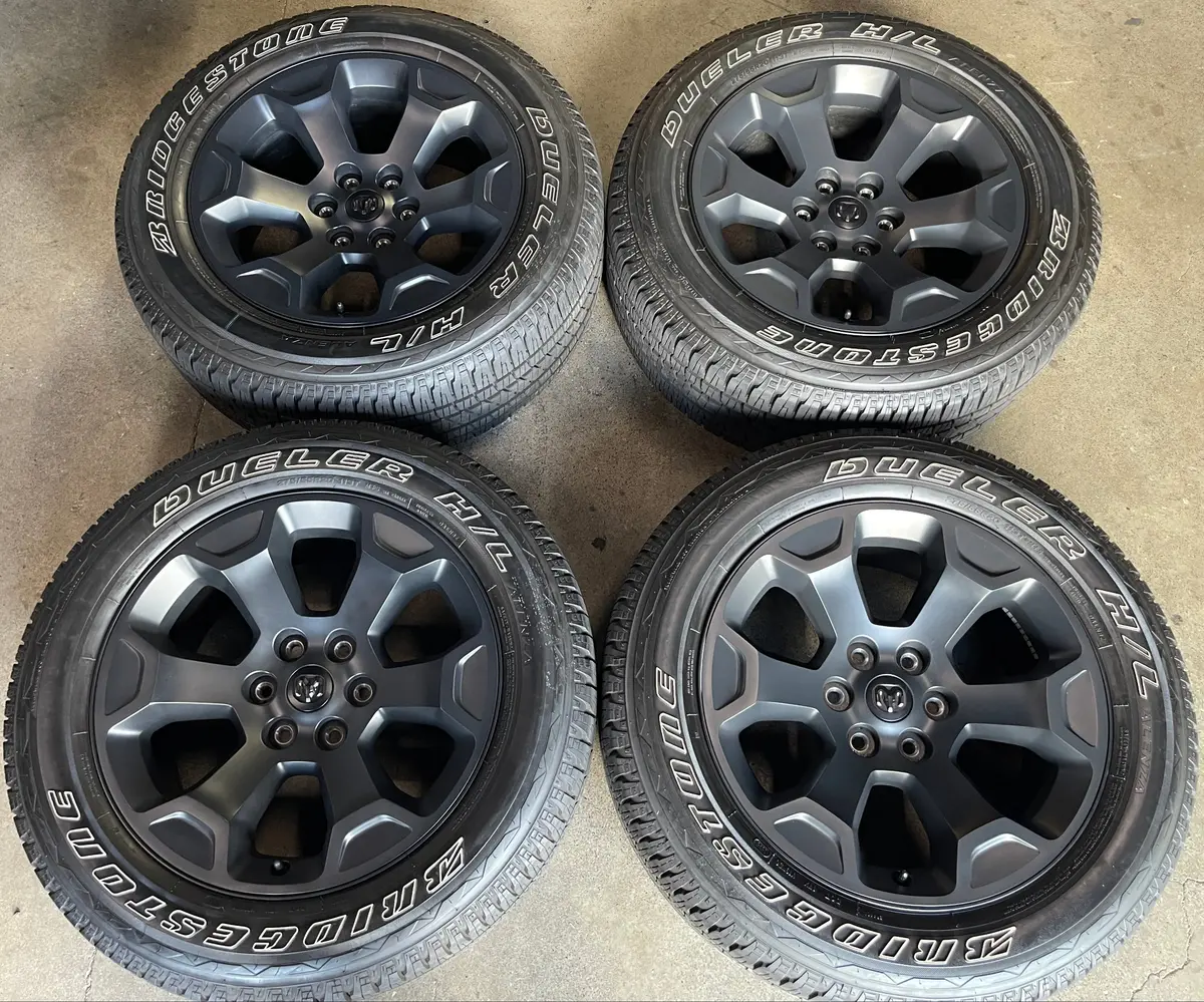 2025 Dodge Ram 1500 Factory 20 Wheels Tires Oem 2680 Rims 5Yd56trmaa Black Clad Bridgestone 275/55/20 1