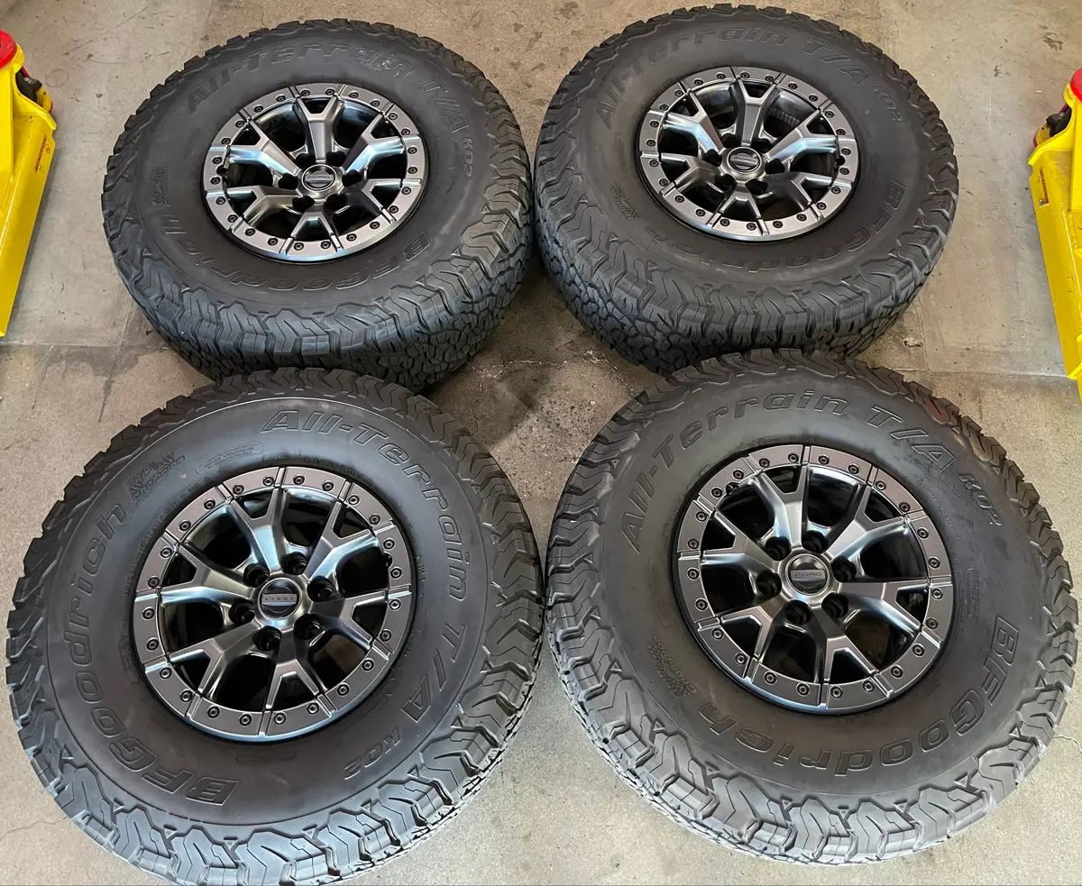 Sold 2024 Ford F150 Raptor R Factory 17 Wheels Tires Oem Rims Bead Lock 37 Bfg Ko2 1