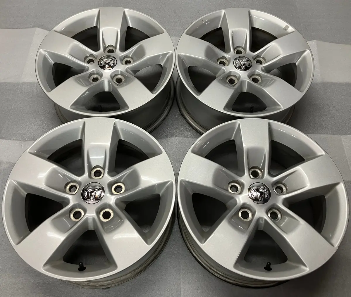 Sold Four 2019-2024 Ram 1500 Classic 17 Wheels Rims 1Ub12gsaaa Oem 2448 Silver 1