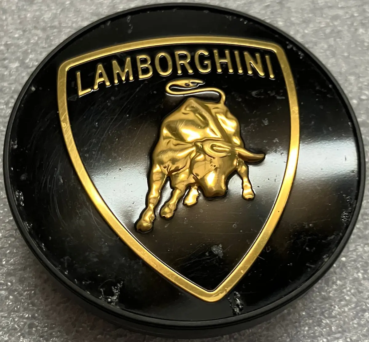 One Single Authentic 2018-2024 Lamborghini Urus Oem Center Cap 470.601.147 1