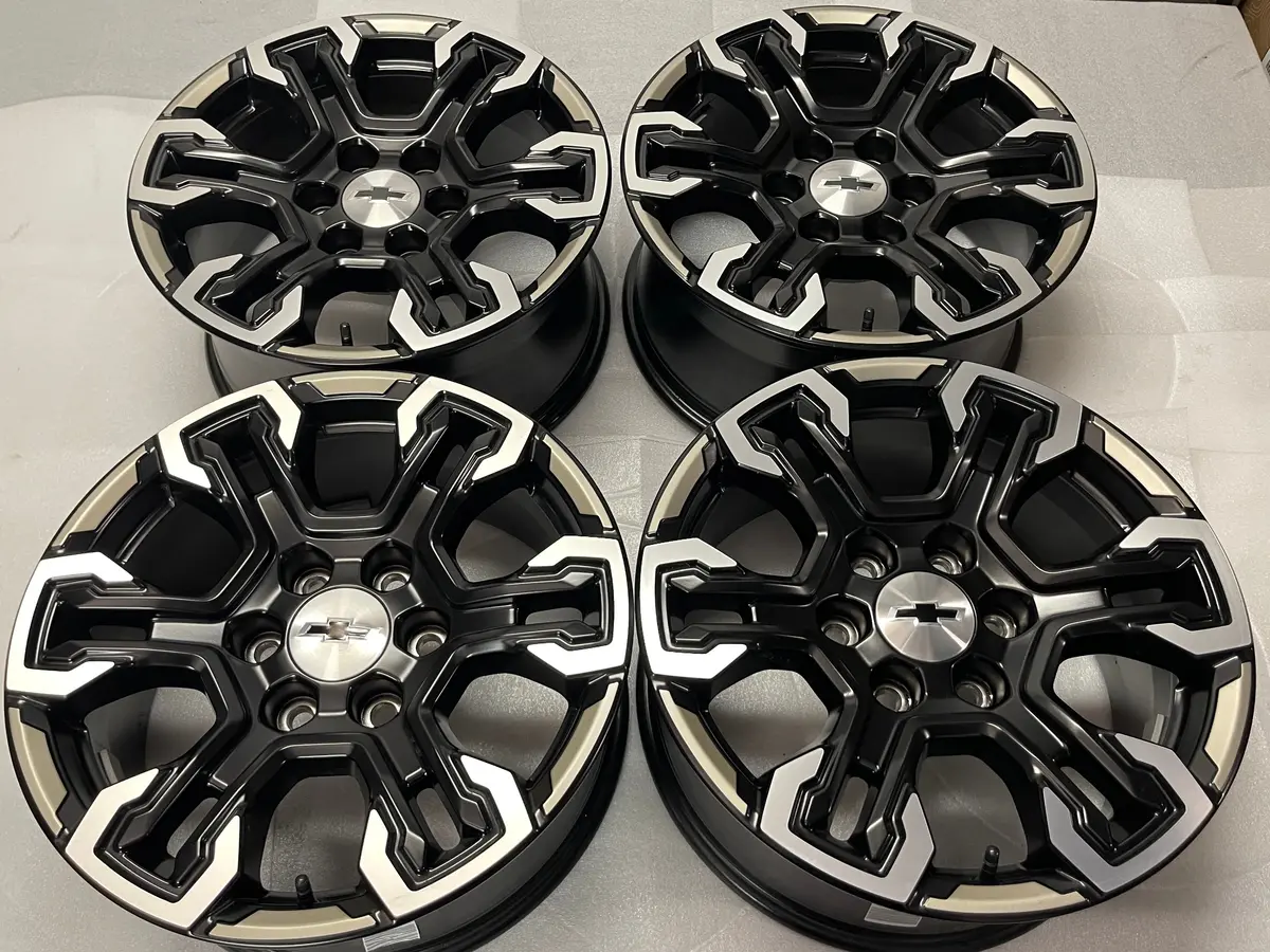 Sold Four 2022-2025 Chevy Silverado Zr2 18" Wheels Oem 14089 Rims 84775277 Black 1