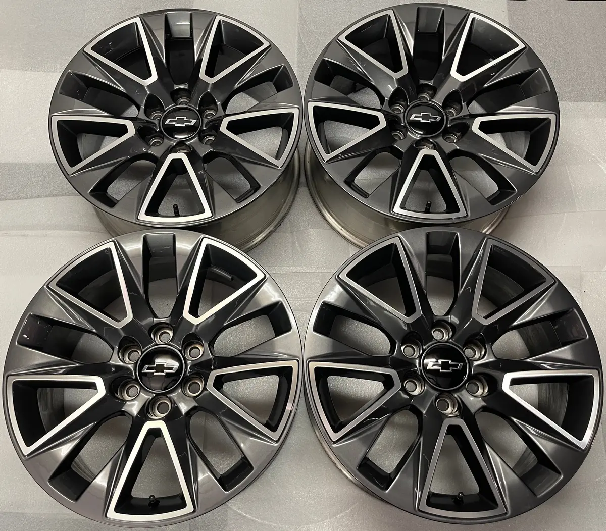 Sold Four 2025 Chevy Silverado Z71 Factory 20 Wheels Oem 5919 Tahoe Suburban 1500 Rims 1