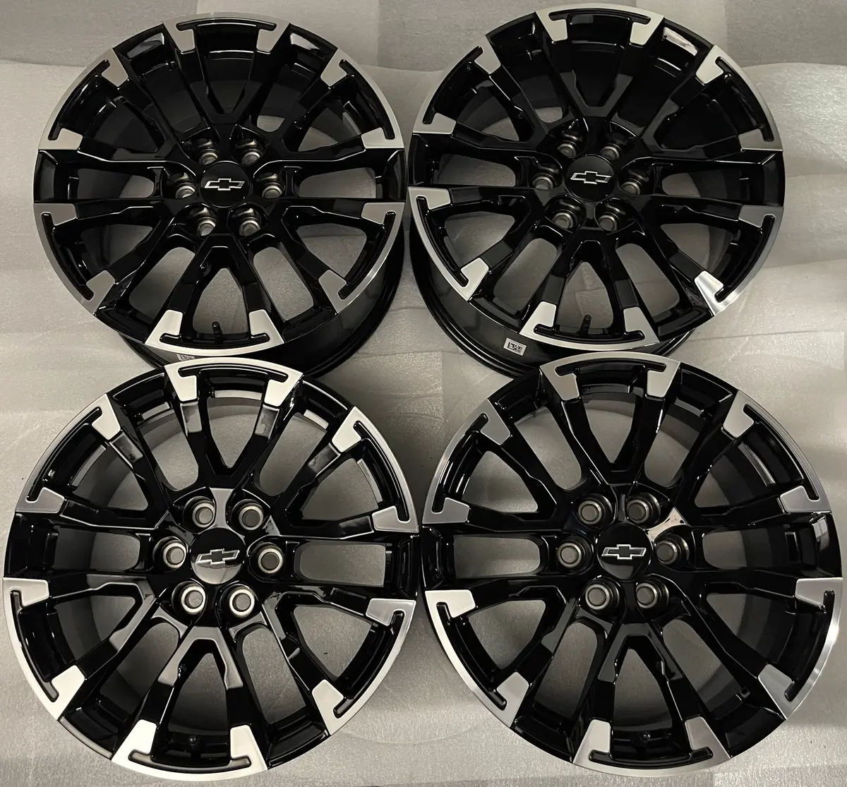 Sold Four 2025 Chevy Traverse Factory 18 Wheels Oem 14154 Rims 84886617 Black 1