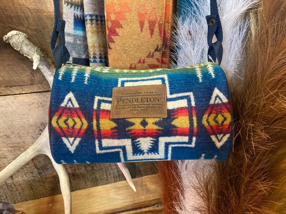 Pendleton Century Harding Travel Kit 1