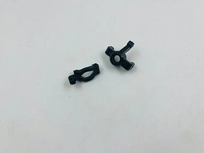 Rc-Pro L/R Front Hub Carriers And Steering Hubs R1815 1