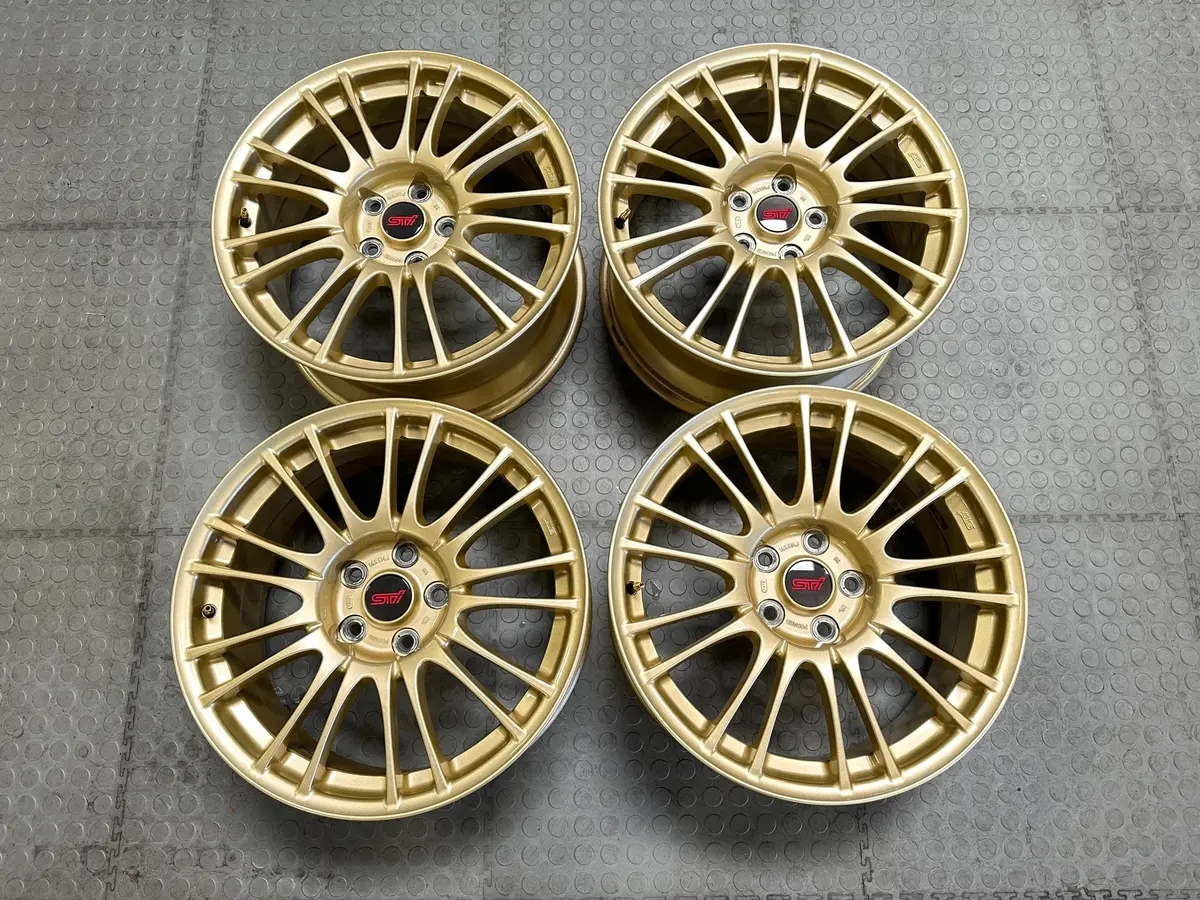 Pre-Owned Sti Bbs Gold Wheel Set 18X8.5 5X114.3 Et55 - Subaru 1