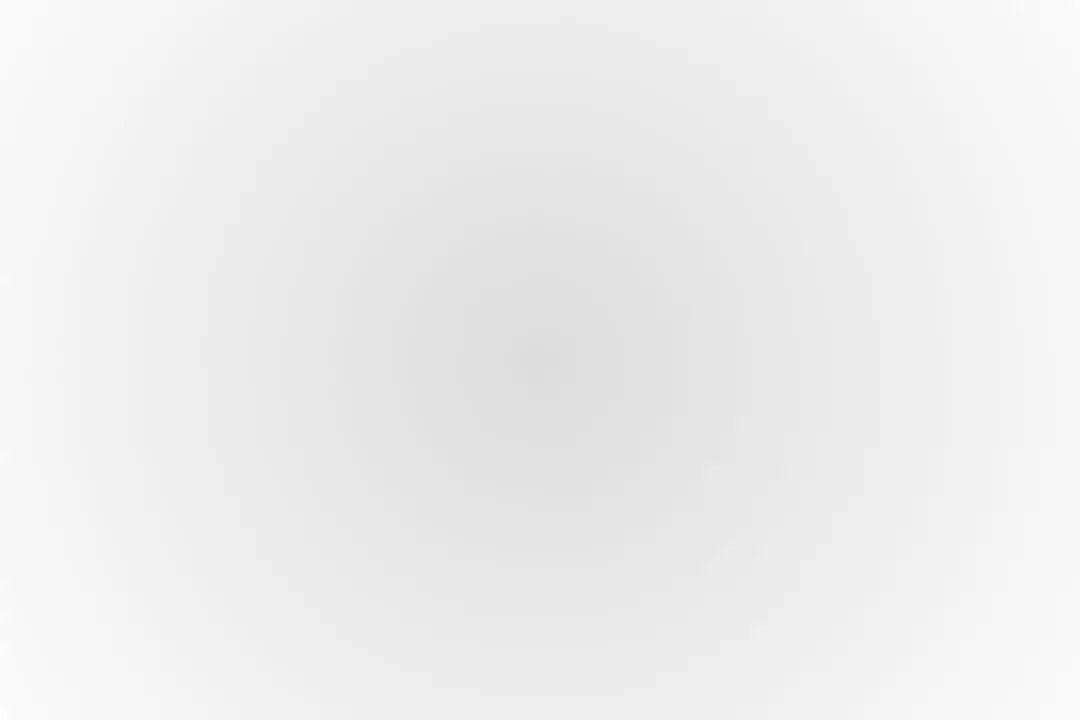 On Point 150Ml Rc Spray Paint - Metallic White 1
