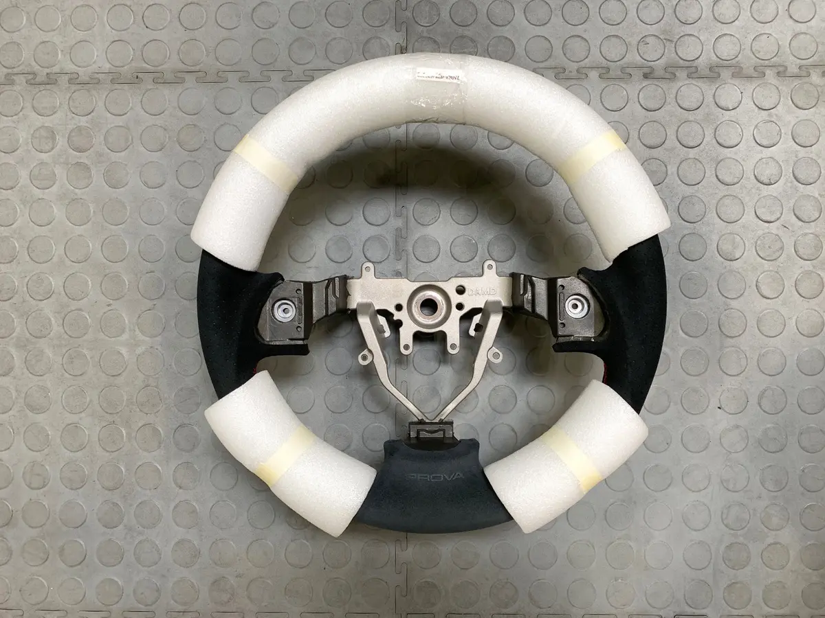 Prova O-Shaped Steering Wheel 1